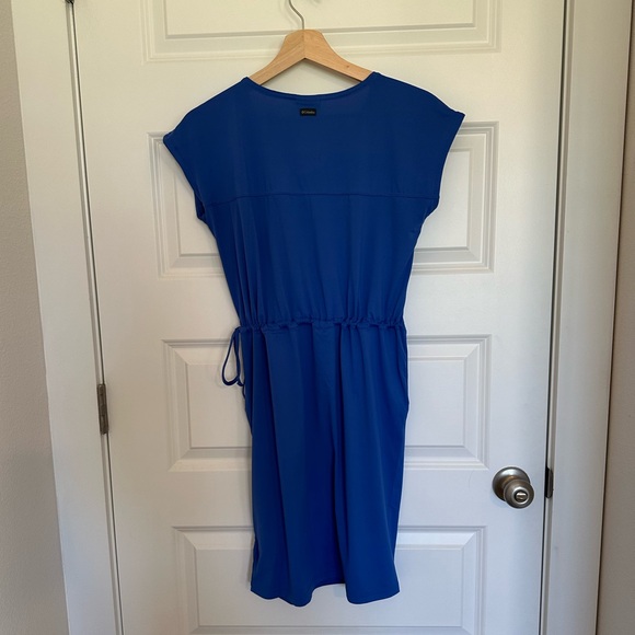 Columbia dress with adjustable waist and pockets! - Picture 3 of 8